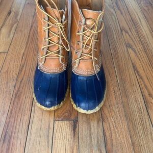 L L Bean Tan Brown and Navy Duck Boots Size 6